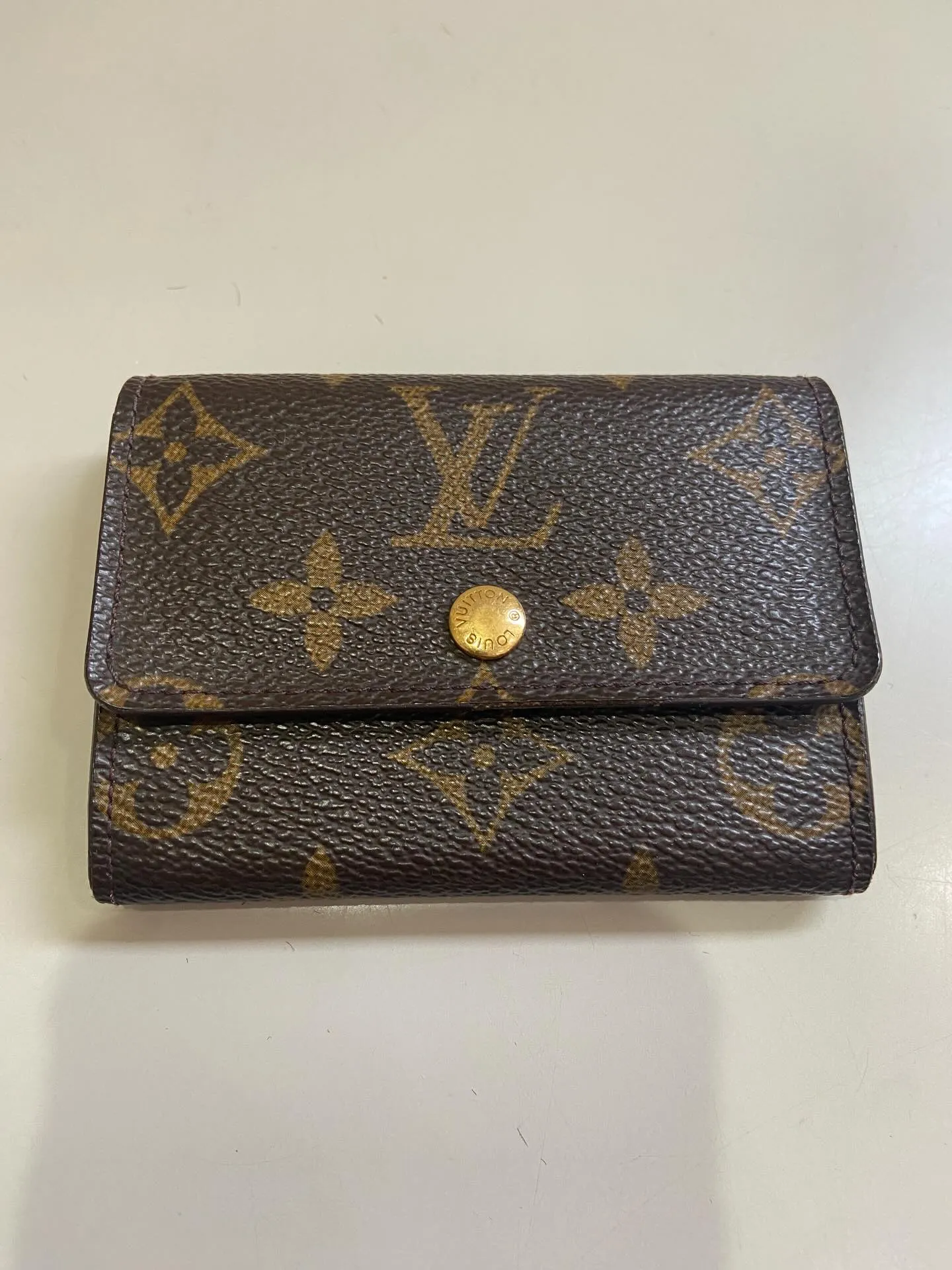 春日井にお住まいのお客様からヴィトンの財布を買取しました。