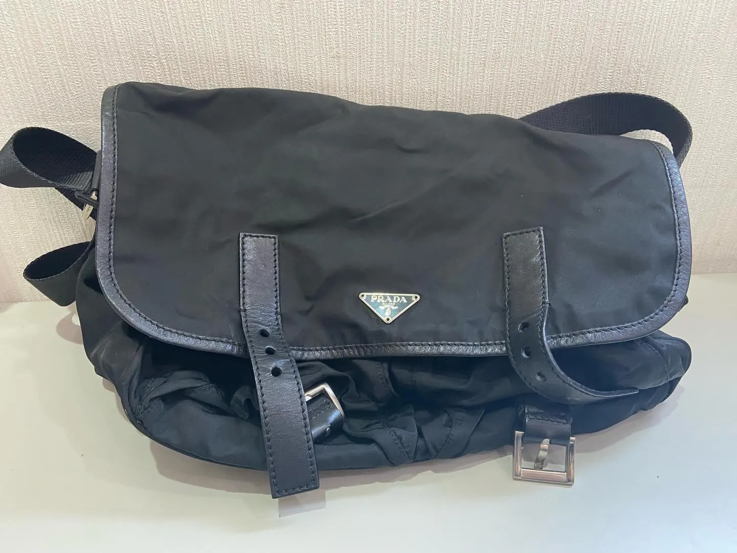 春日井にお住まいのお客様からプラダのバッグを買取しました。