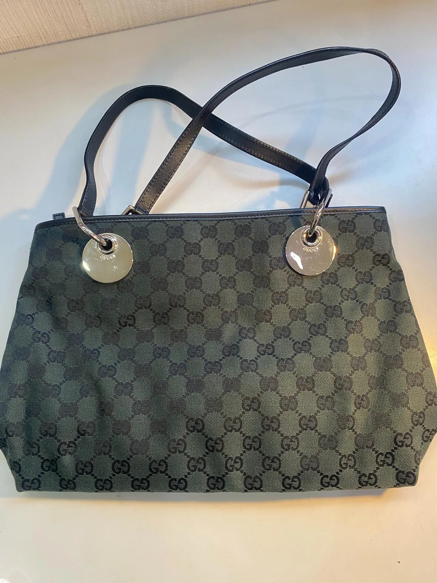 春日井にお住まいのお客様からグッチのバッグを買取しましてた。